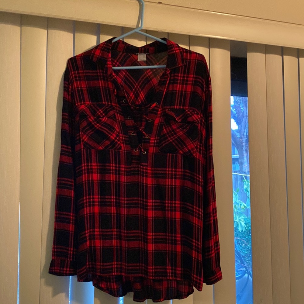 Red/Black shirt